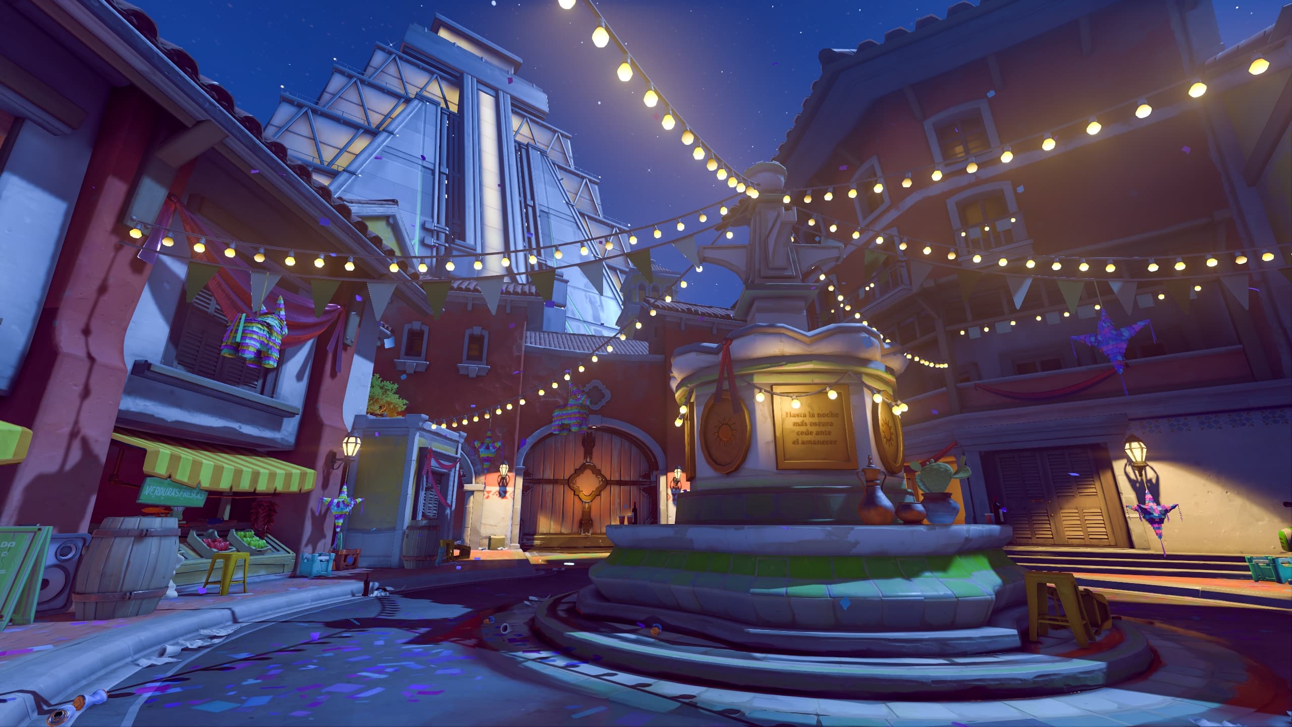 Plaza nocturna y calles de Dorado en Overwatch